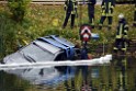 Einsatz BF Koeln PKW im See Koeln Esch P081